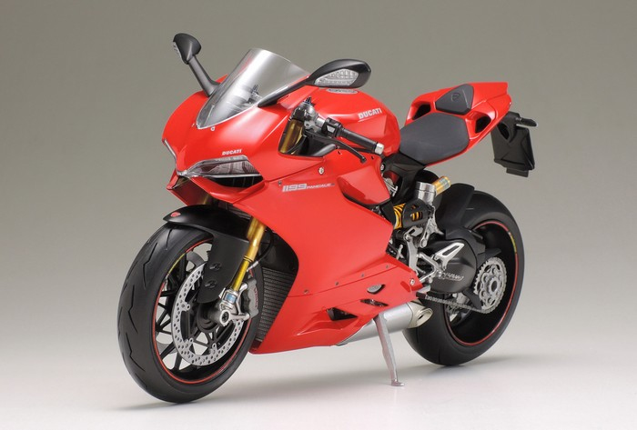 Tamiya 14129 Ducati 1199 Panigale S Motorbike 1:12 Scale Kit