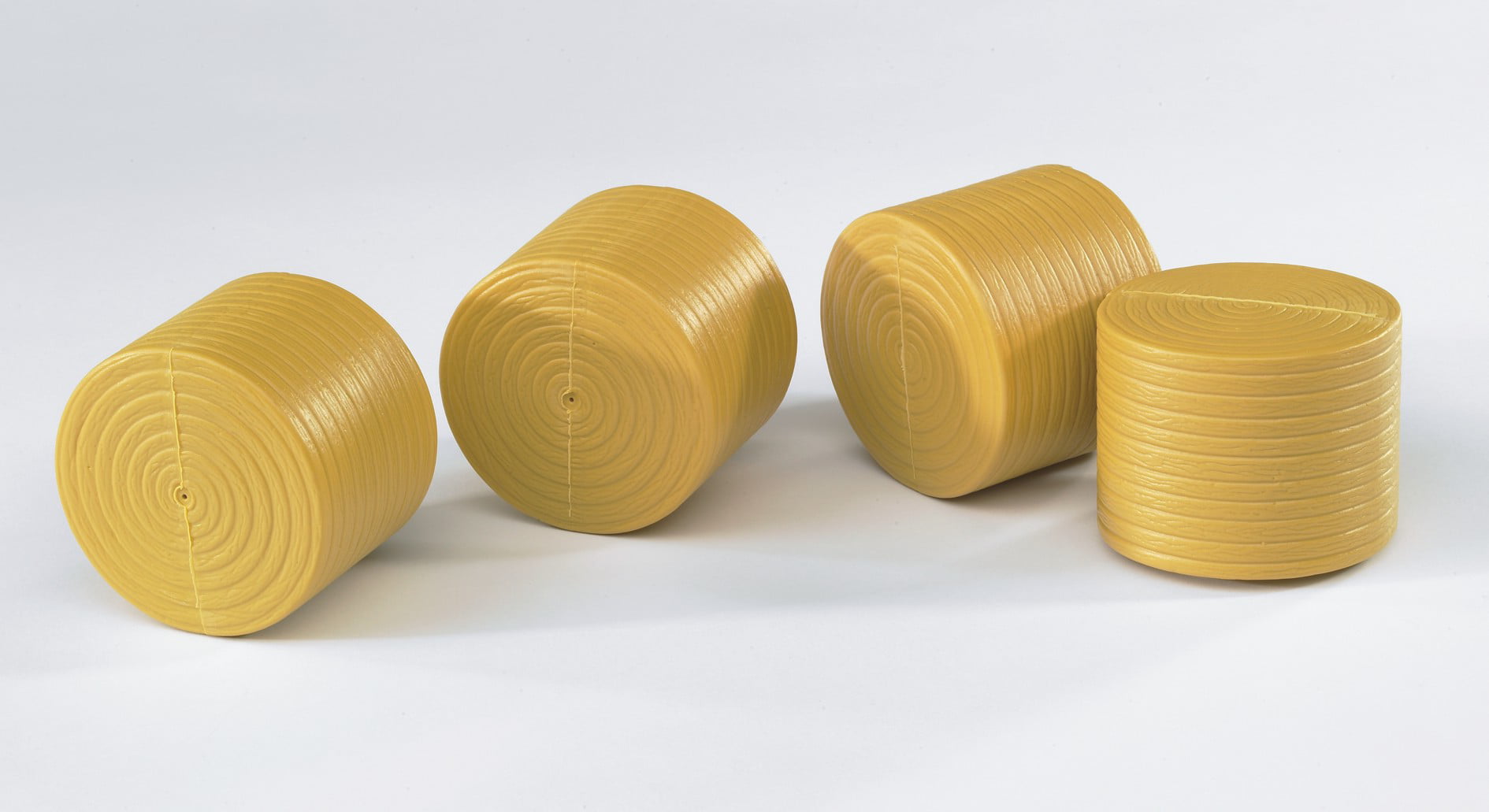 Bruder Unwrapped Round Bales (4X) U02344 - Image 6