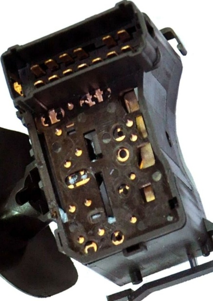 For Nissan Interstar, Primastar 25260-00QAD Front Windscreen Wiper Stalk Switch
