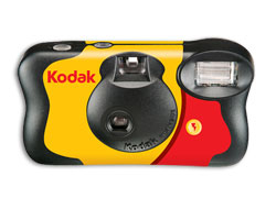KODAK FunSaver 39 - Disposable Camera with Built-In Flash, 39 Exposures, 24mm ISO 800 Colour Film, Ideal for Spontaneous Photos, Travel, Weddings and Unforgettable Moments - Image 12