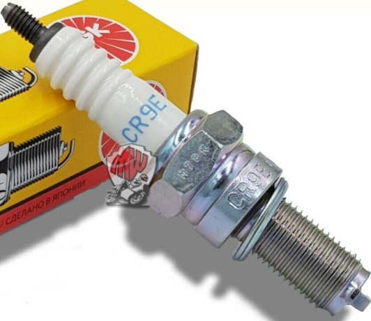 2x NGK CR9E 6263 Standard Spark Plugs