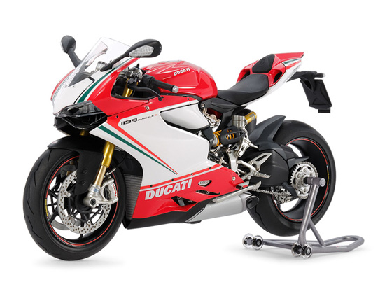 Tamiya 14132 Ducati 1199 Panigale Tricolour 1:12 Scale Kit