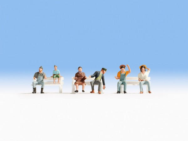 NOCH 15628 - H0 Tractor Driver (Without Benches) - New
