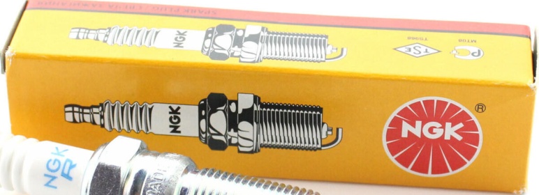 4x NGK BPR5EY Standard Spark Plugs For DAIHATSU CHARMANT 1.3 02/82-->04/86