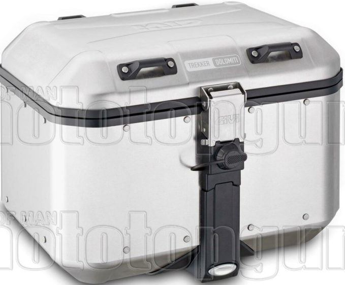 Givi 366FZ Specific Rear Rack - Yamaha FZ8 (10-15)