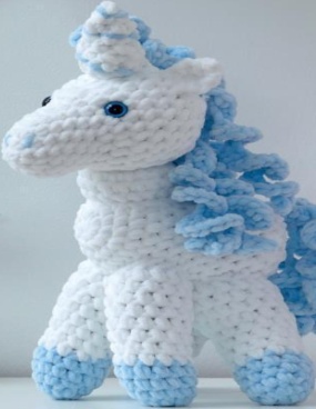 Yummy Chunky Amigurumi Crochet Pattern Rainbow Cushion & Unicorn King Cole 9068