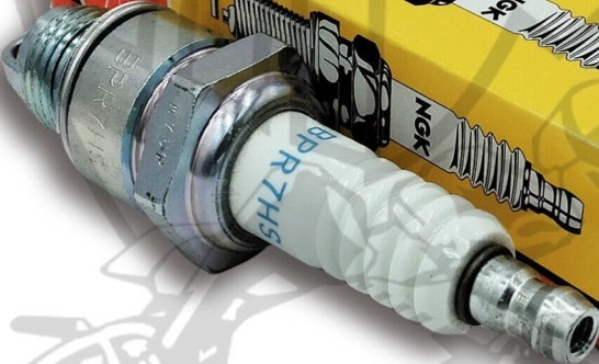 Genuine NGK BPR7HS Spark Plug - 6422  - Sold Individually