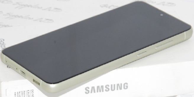 Samsung Galaxy S21 FE 5G SM-G990B 128GB 12MP Smartphone Olive Unlocked GRADE C<