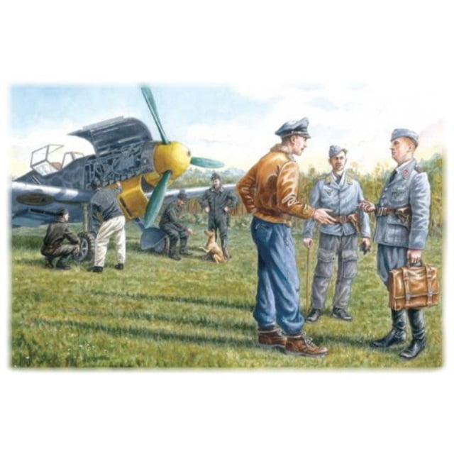 ICM 48085 Luftwaffe Ground Personnel 1:48 Figure Model Kit