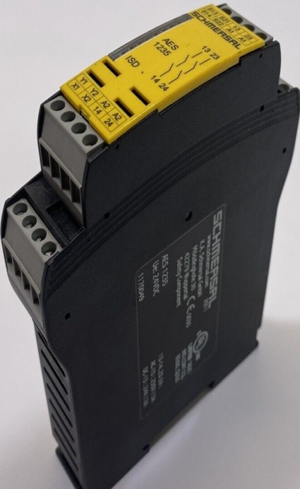 Schmersal Safety Relay AES 1235 Relay Module 1170049 24V DC 230V AC