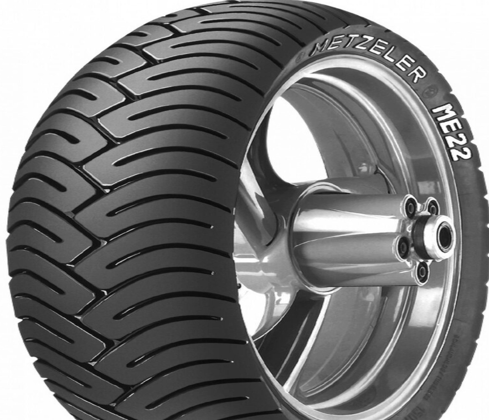 Metzeler ME 22 2.75-18 48P Motorcycle Tyre - Image 2