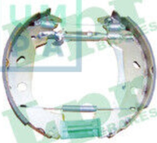 SAMKO KEG421 Brake Shoe Set for FIAT