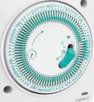 Greenbrook T101A - 7 Day Mechanical Socket Box Timer