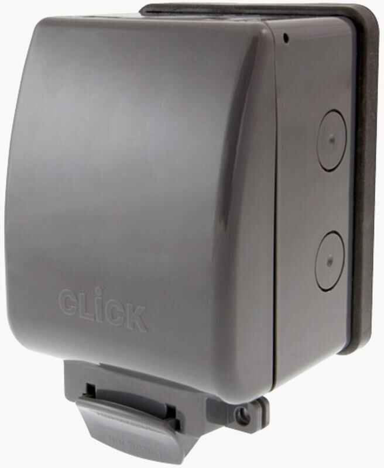 Click OA035AG Aquip66 Single Switched Socket 1G DP 13A Outdoor Weatherproof IP66