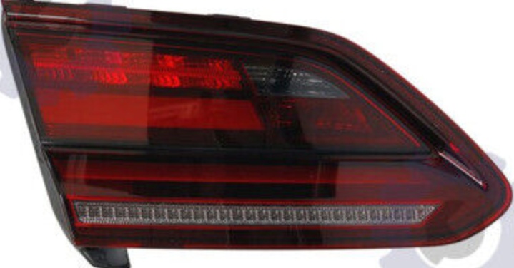 Left MAGNETI MARELLI 714081730103 Combination Rearlight for VW