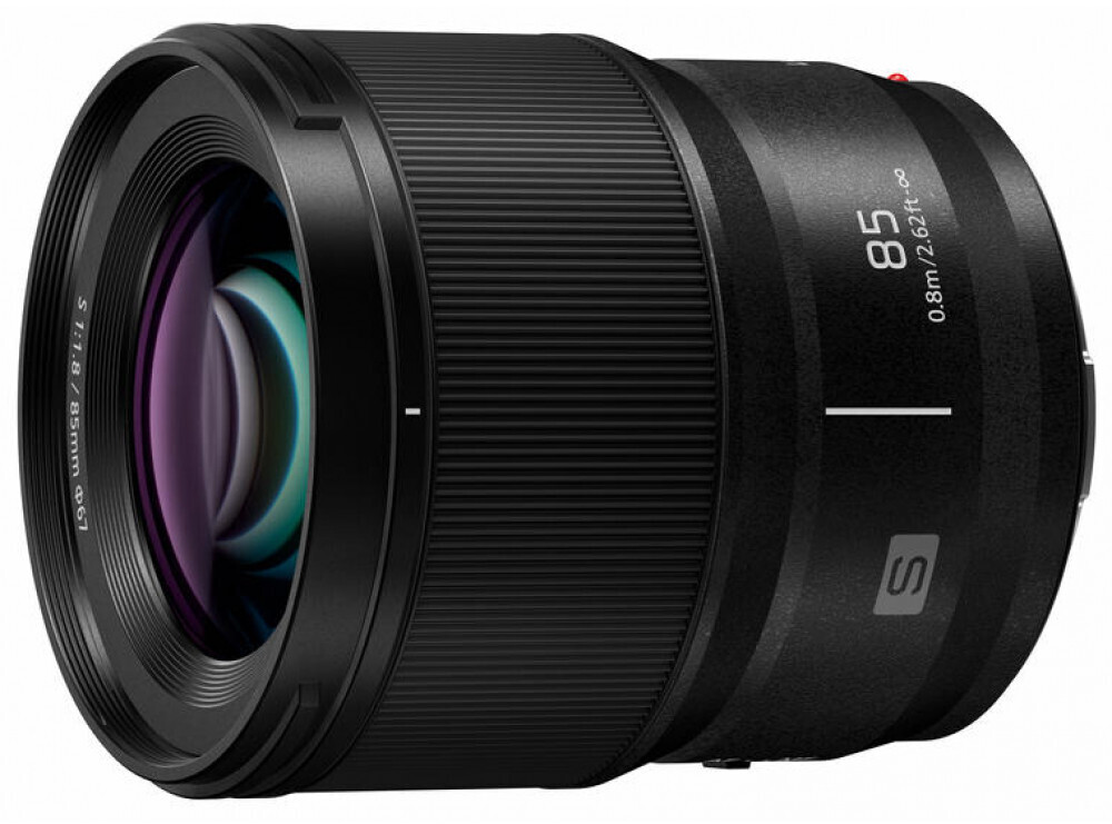 Panasonic Lumix S 85mm F/1.8 Lens in Black