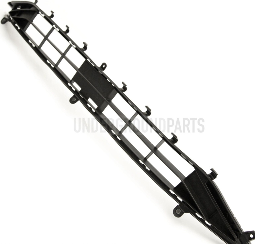 FORD FOCUS MK4 FRONT LOWER BOTTOM CENTRE MIDDLE BUMPER GRILLE PANEL TRIM