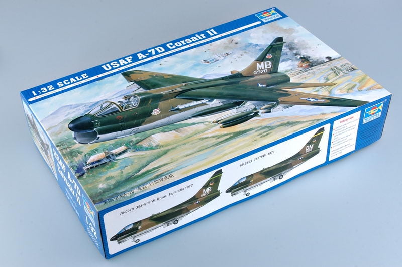 Trumpeter 02245 1/32 USAF A-7D Corsair II