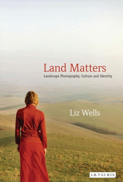 Land Matters by Liz Wells (Paperback Book)