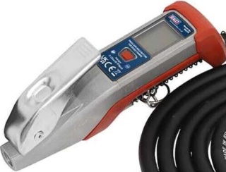 Sealey SA375 Digital Tyre Inflator with 2.7m Hose & Clip-On Connector