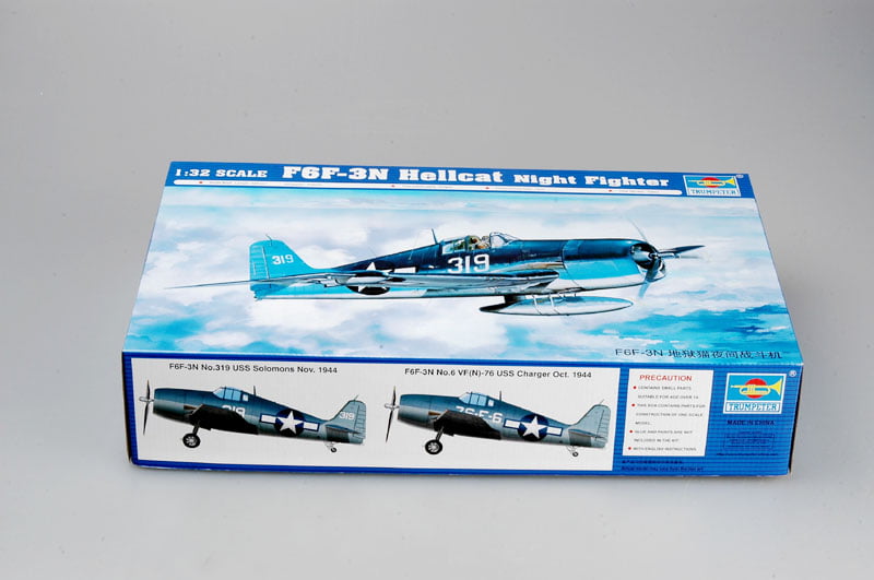 TRU02258 - Trumpeter 1:32 - F6F-3N Hellcat
