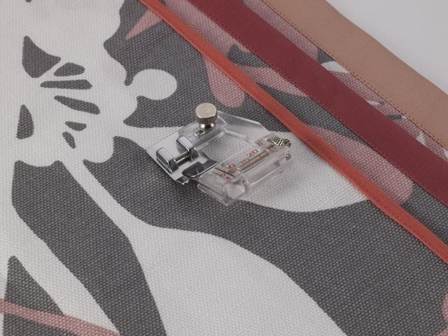 BROTHER GENUINE Sewing Machine ADJUSTABLE BINDER FOOT F071 BIAS BINDING