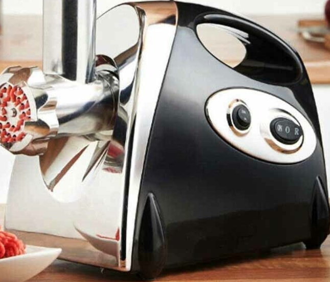 3-In-1 Electric Meat Grinder, Mincer & Sausage Maker - 2800W - Image 2