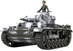 TAMIYA 35290 Panzerkampfwagen III Ausf N 1:35 Military Model Kit